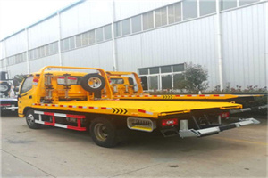 秦淮区附近拖车救援搭电